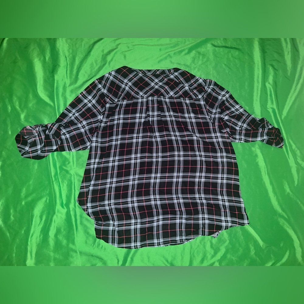 Torrid Harper Plaid Blouse - Black, White, Blue, Red size 3 - Picture 2 of 6